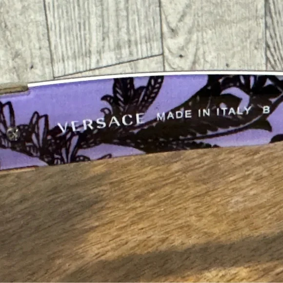 Versace ~ Mod4192 ~ Sunglasses black with purple accents